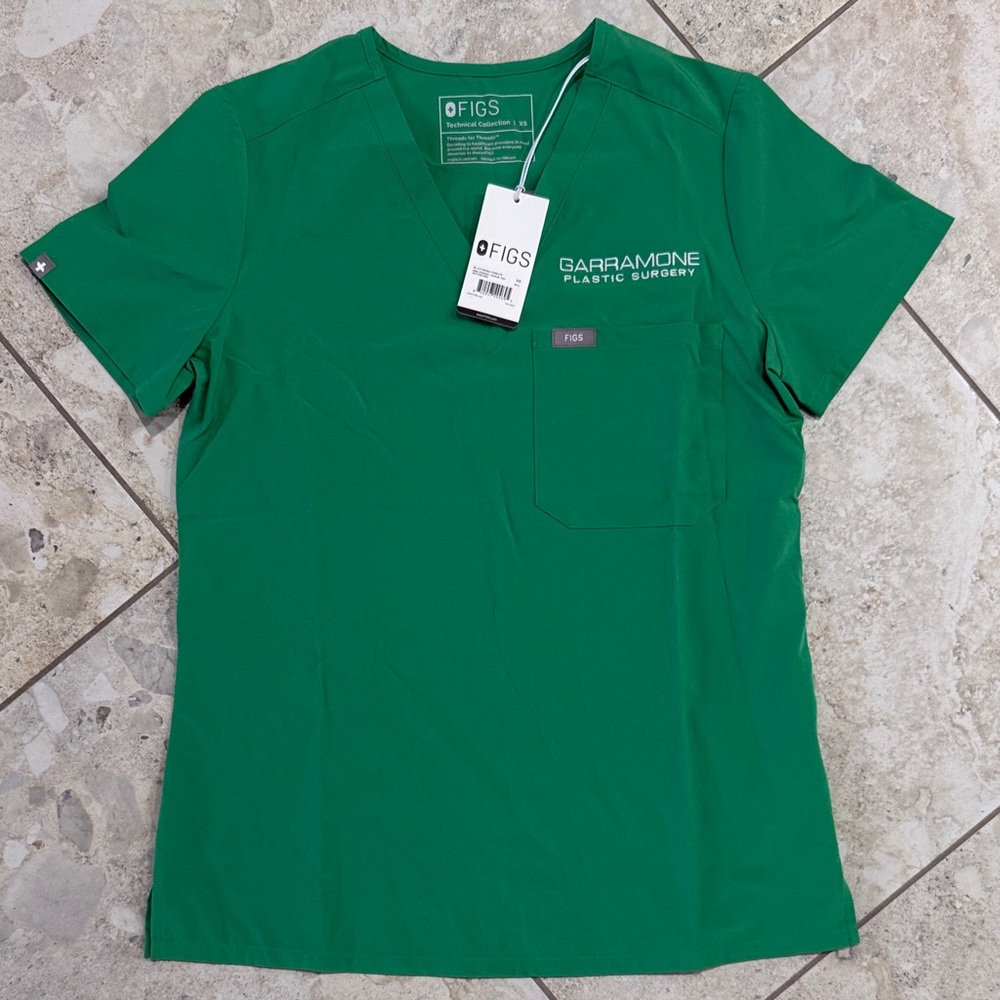 Figs Vibrant Green Medical Scrub set
